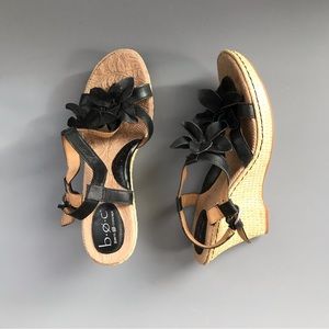 B.O.C. Concept Edith Leather Summer Comfort Wedding Wedge Flower Sandal 10M